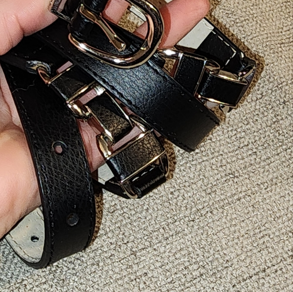 Liz Claiborne Black Silver Skinny Belt Buckle Accents Leather Lining Barely Worn